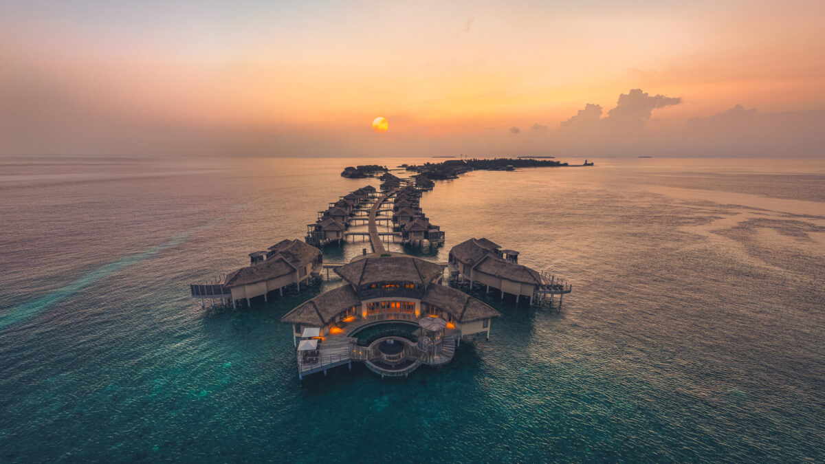 InterContinental Maldives Maamunagau Resort – Luxury 5-Star Overwater Villas & Beachfront Escape