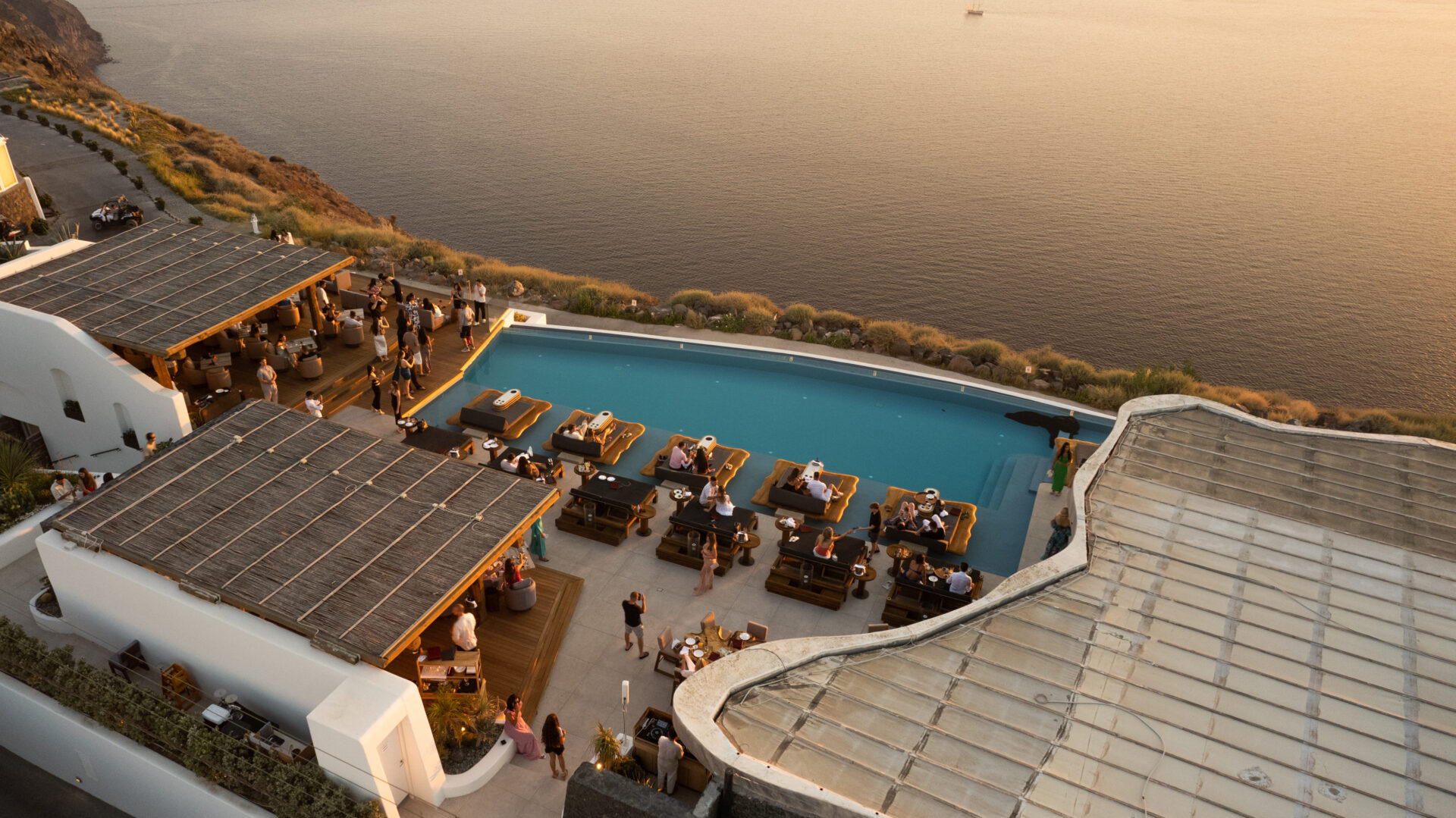 Cavo Tagoo Santorini Greece – 5 Days At The Luxury Hotel in Imerovigli