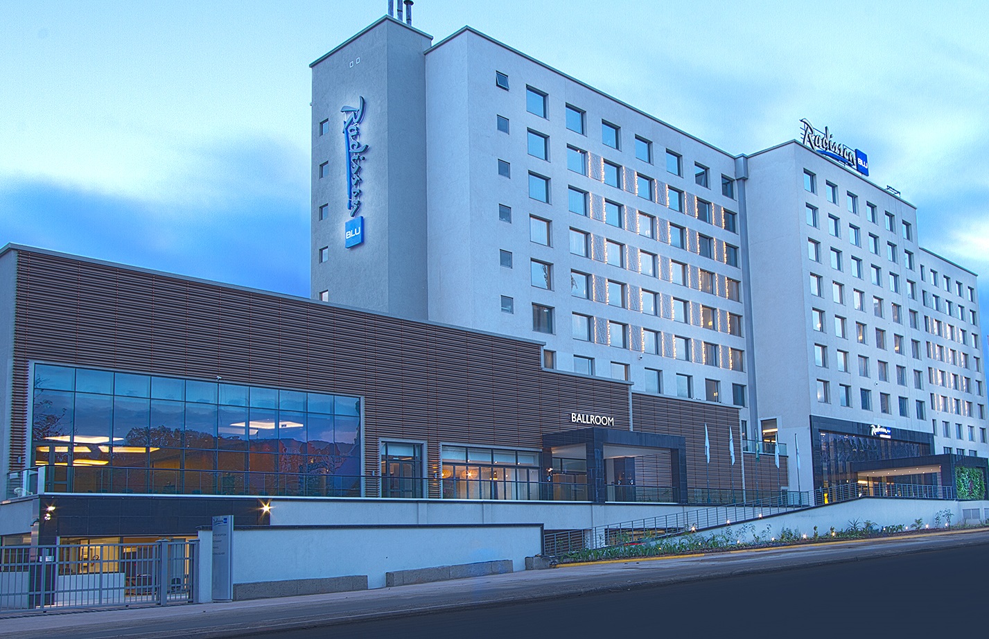 Radisson Blu Arboretum Hotel Holiday Package🌺