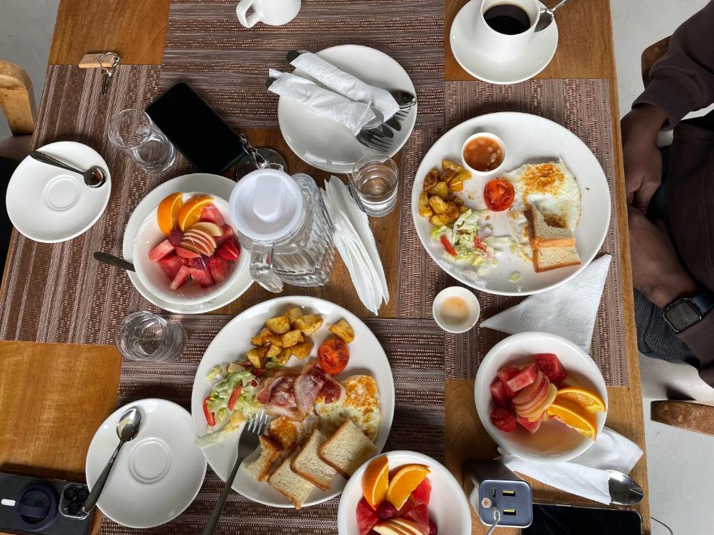 ☕Idan Barn Suites & Café – Where Charm Meets Mountain Magic