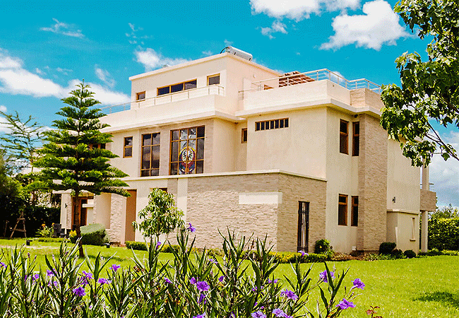 💃 Your Perfect Girls’ Escape at Maiyan Luxury Villa Glitter, Giggles & Getaway 💖