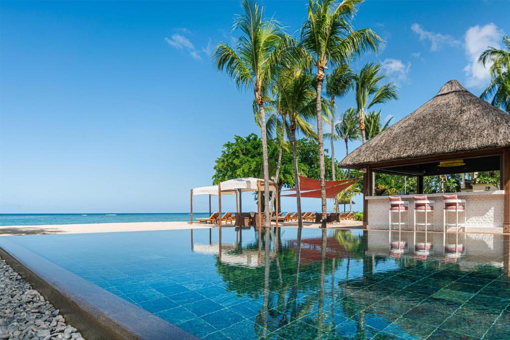 Hilton Mauritius Resort & Spa Getaway 2026 – Luxury Beachfront Holiday in Flic-en-Flac